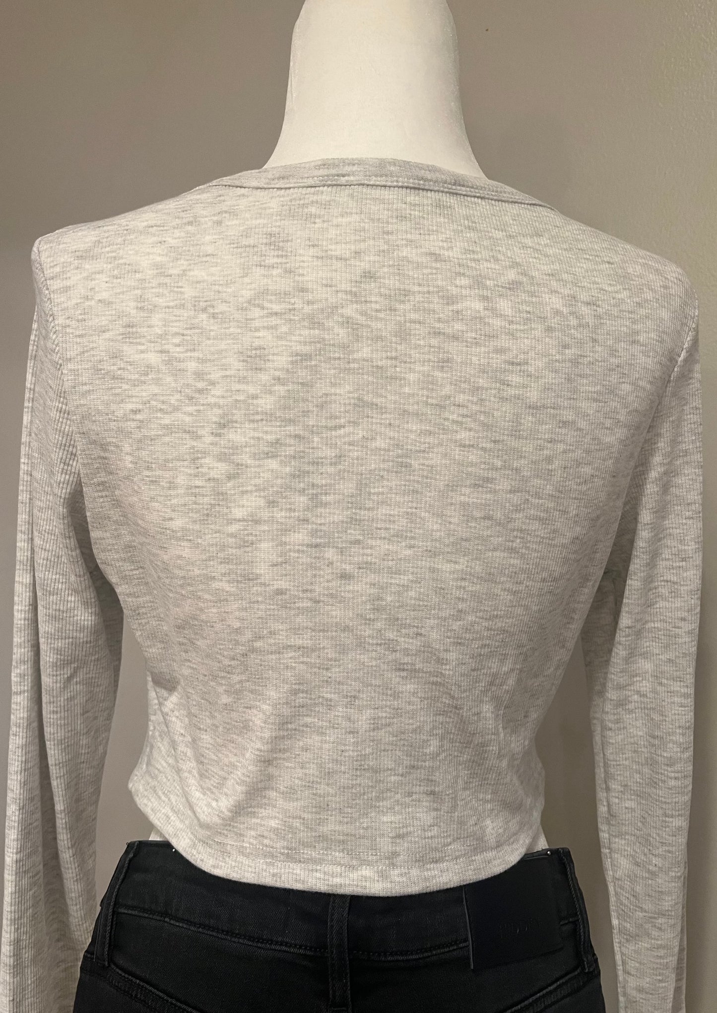 Scoop Neck Long Sleeve