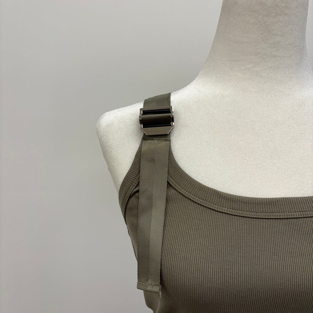 Buckle Tank