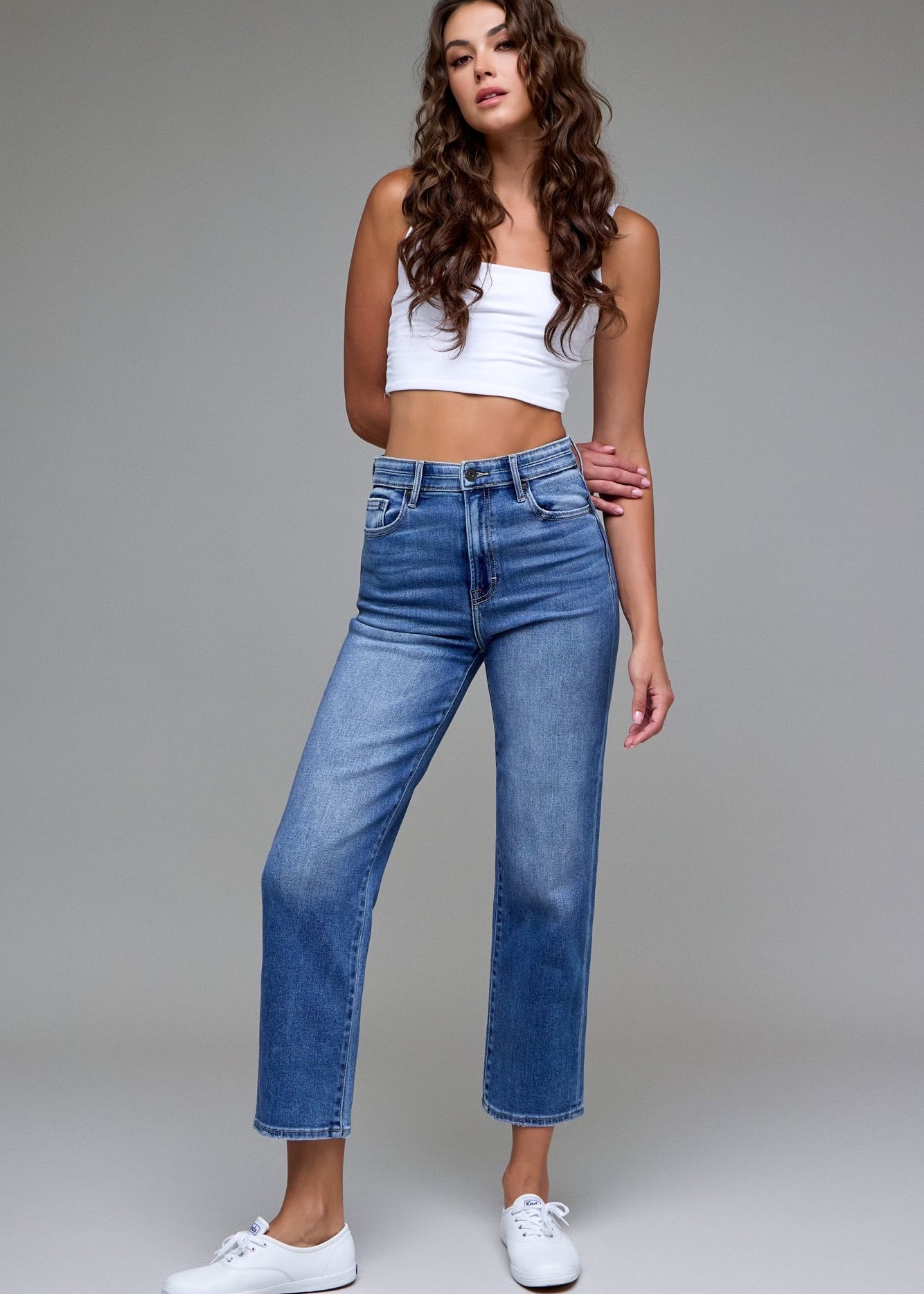Tracey Dark Clean Stretch Cropped Straight Relaxed Jean